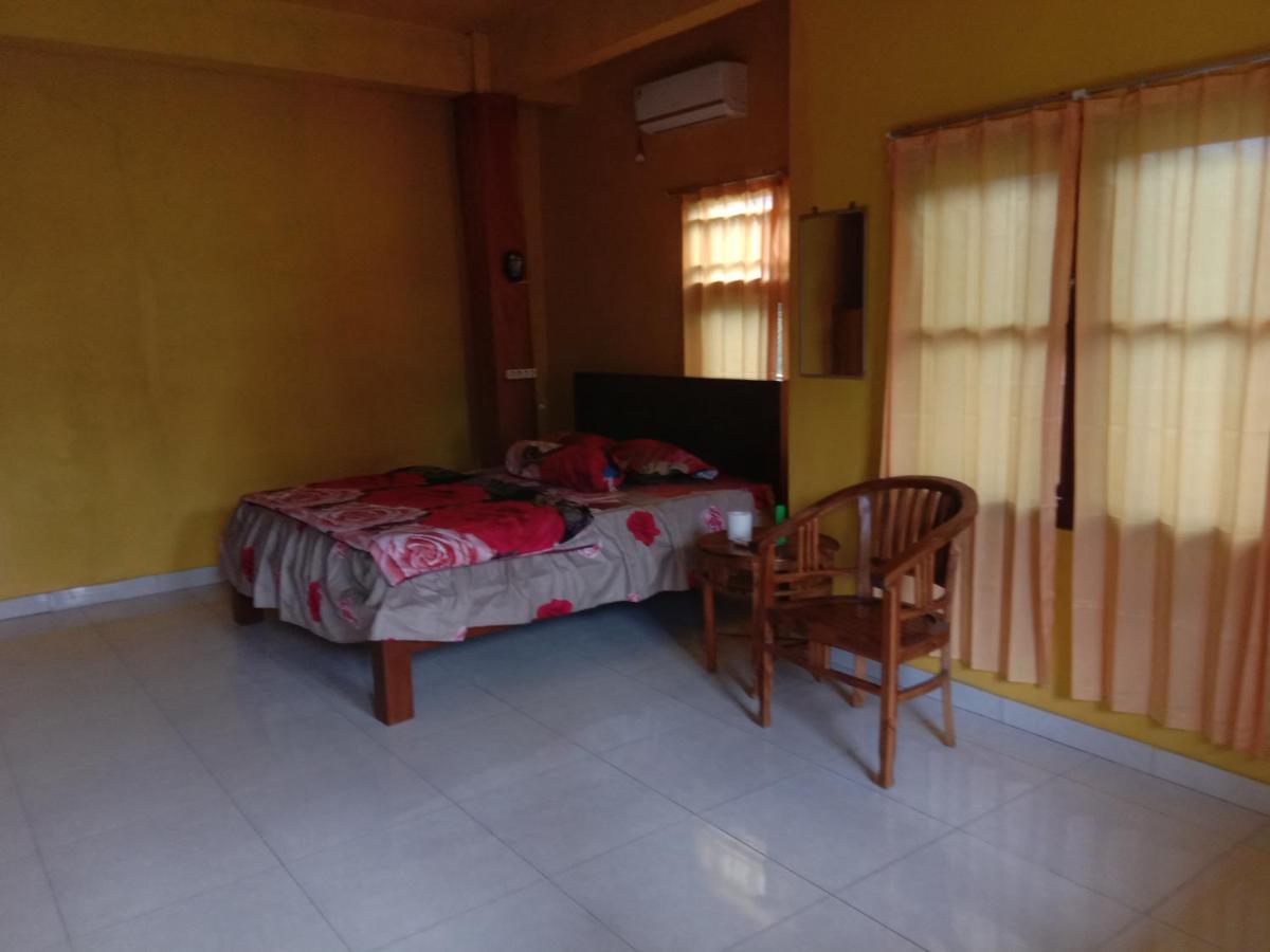 Pondok Diana Arta Jasri Esterno foto