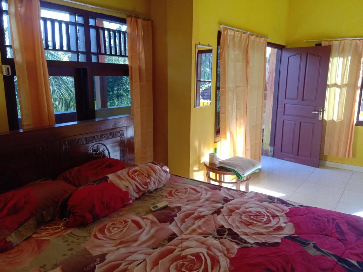 Pondok Diana Arta Jasri Esterno foto